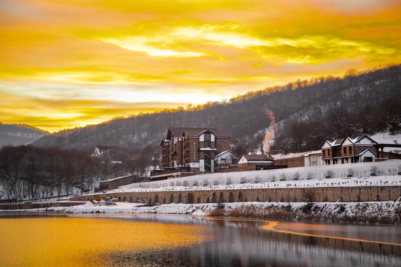 Macara Lake Park Quba Exterior photo The historic village of Fort William Henry