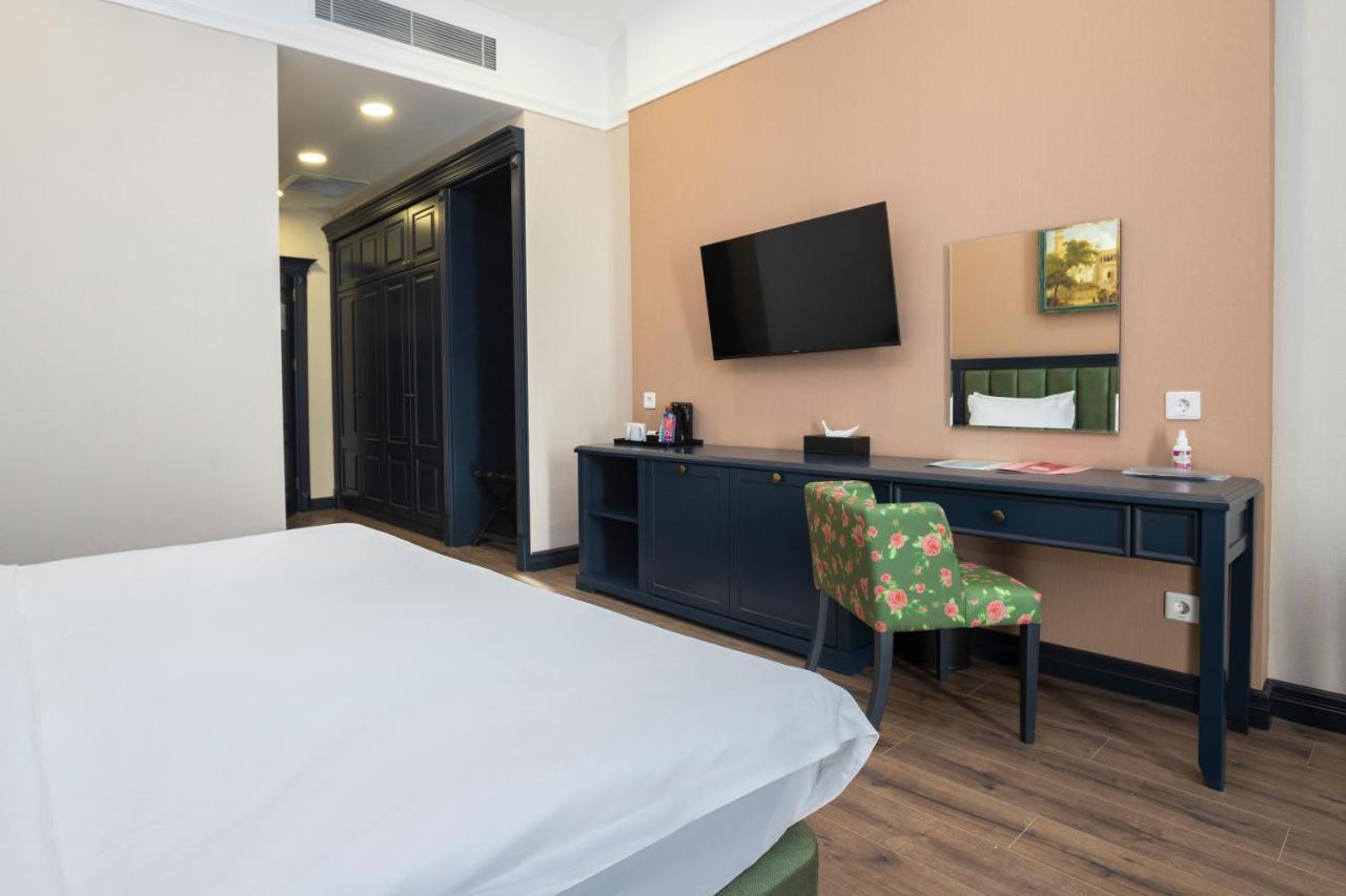 Macara Lake Park Quba Exterior photo A room at the hotel