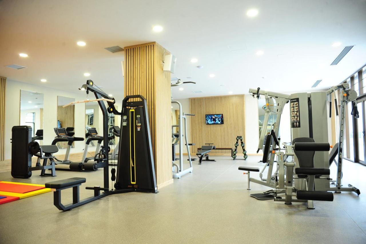 Macara Lake Park Quba Exterior photo The gym at the hotel