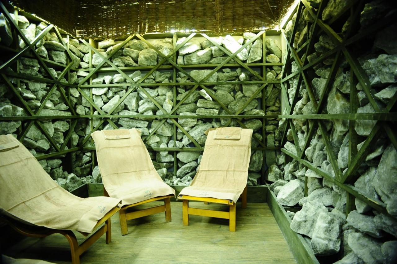 Macara Lake Park Quba Exterior photo A salt cave in Austria