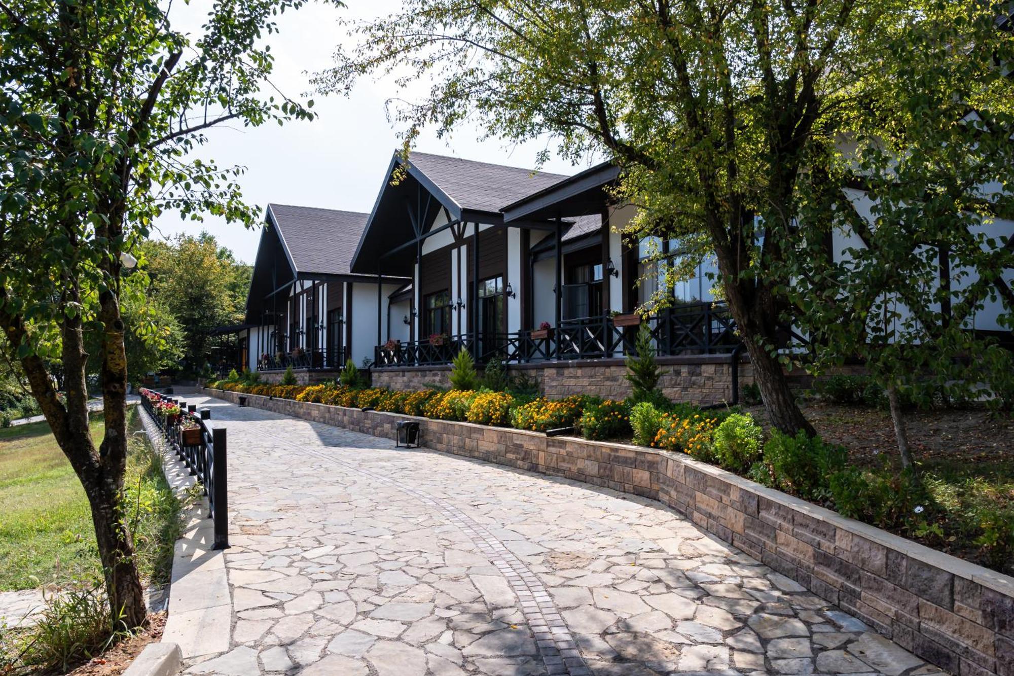 Macara Lake Park Quba Exterior photo The hotel